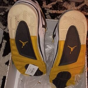 Jordan 4 Retro in White and Coconut Milk